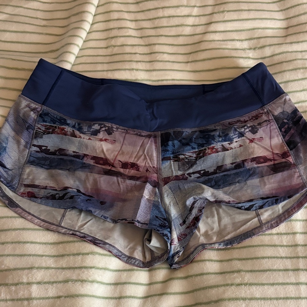 NWOT Lululemon Women's Multicolor Shorts